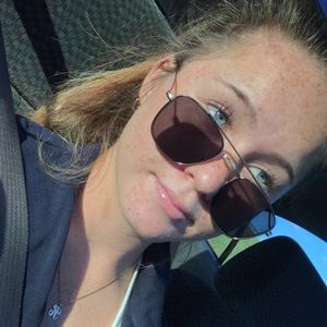 Meet your Posher, Kasie